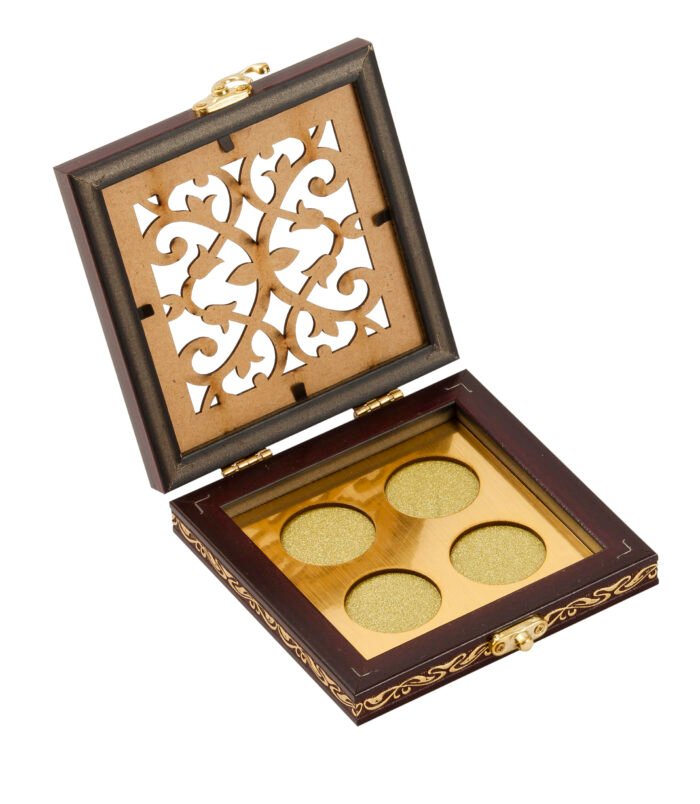 silver coin box maroon (1)4 coins